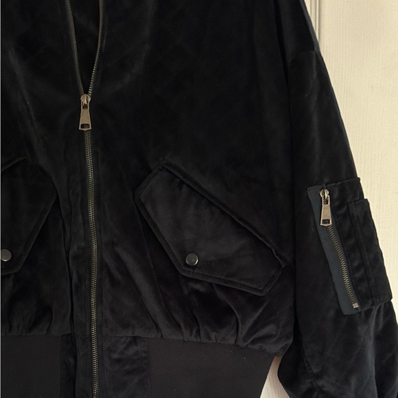 FATE by LFD Black Velour Lined Jacket Size Small - Picture 4 of 12